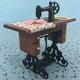 thumbnail image 1 of Juguete De Máquina De Coser Para Casa De Muñecas 1:12, Mini Accesorio Portátil Para Máquina De Coser Vintage Para Muebles De Sala De Juguetes Para Casa De Muñecas, 1 of 7