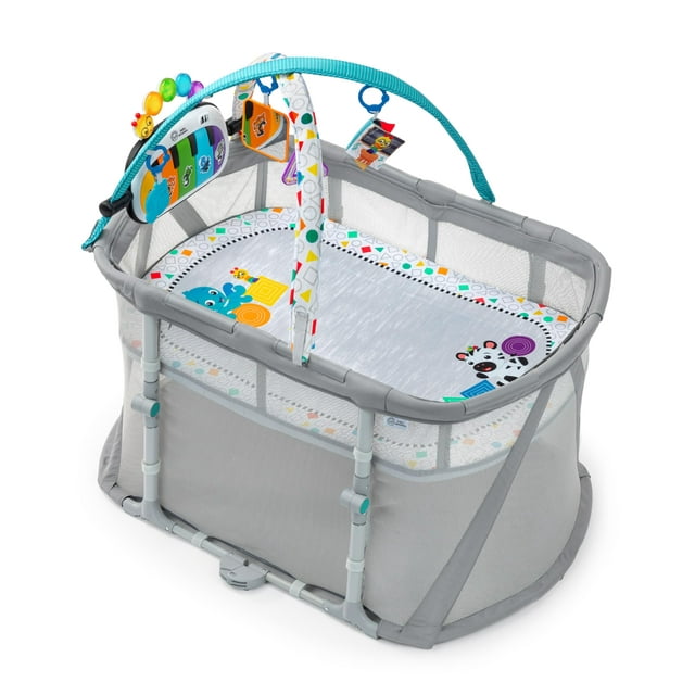 Playard plegable Baby Einstein Kick & Snooze con capazo