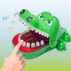 thumbnail image 2 of Juguetes de dientes de cocodrilo para niños, mordeduras de cocodrilo, entrenamiento de reacción, novedad, juego de la suerte, juguete de descompresión, 2 of 4