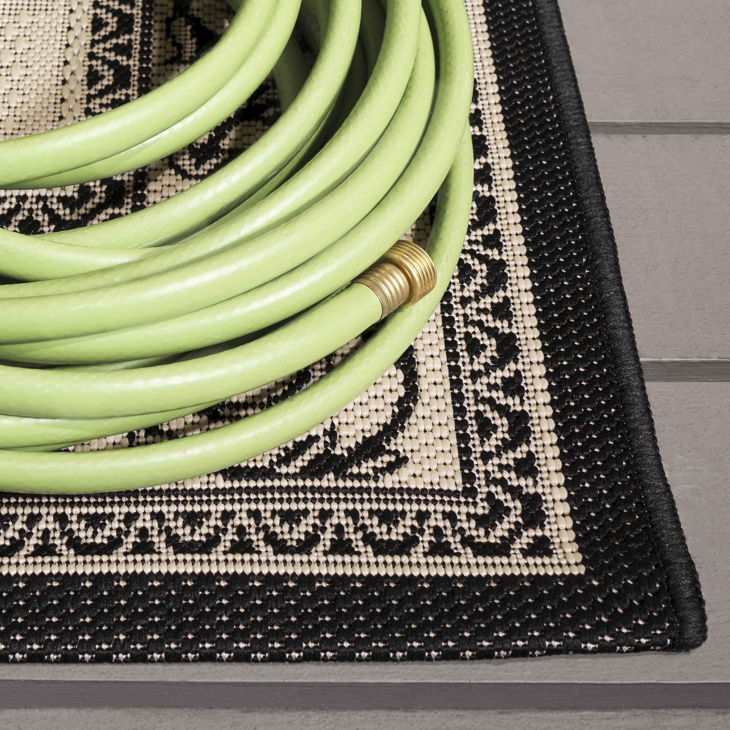 Safavieh Courtyard Gaus Oriental Indoor/Outdoor Area Rug, Sand/Black, 8' x 11'