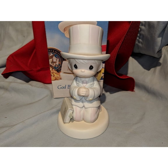 1991 God Bless The USA (Patriotic) Precious Moments 527564