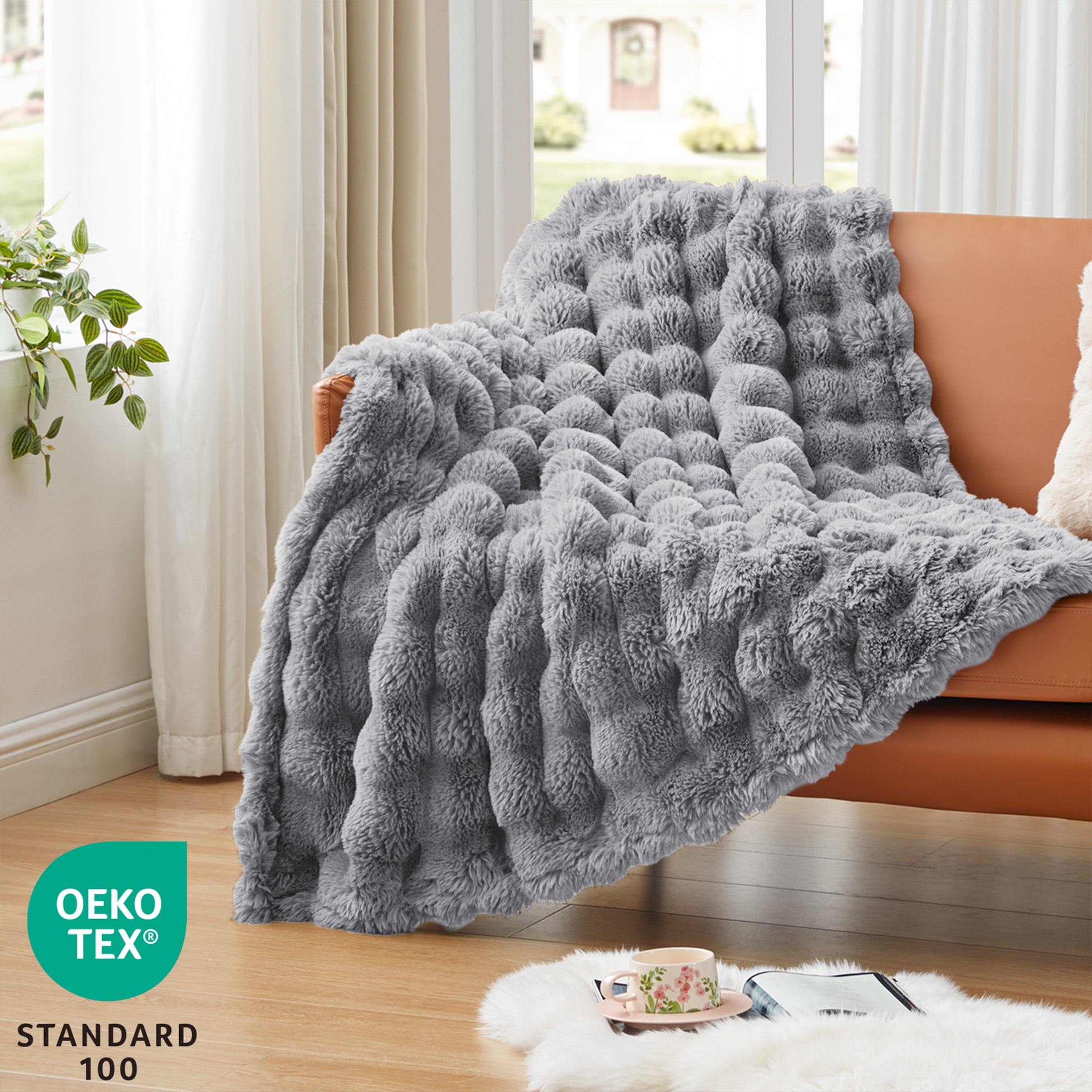 Love's cabin Faux Rabbit Fur Fleece Throw Blanket for Couch, Soft Plush Fuzzy Double-Sided Bubble Fluffy Blanket, 50" x 60", Light Grey