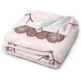 thumbnail image 2 of Manta de panda rosa kawaii, manta de franela de panda suave y ligera y esponjosa para decoración de sofá, cama, regalo de animal panda, manta de 80 x 60 pulgadas, 2 of 7