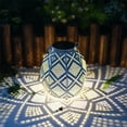 thumbnail image 1 of Farol solar colgante | Lámpara solar de metal blanco para jardín | Farol decorativo LED para patio con diseño ahuecado | Resistente a la intemperie IP55 | Encendido y apagado automático de 6 a 10 hor, 1 of 5