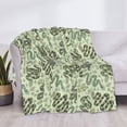 thumbnail image 3 of Fotbe Green Snake Manta de Franela con Estampado, Manta Ultrasuave para Cama, Sofá, Auto, Hipoalergénica y Antibolitas-60"x50", 3 of 6