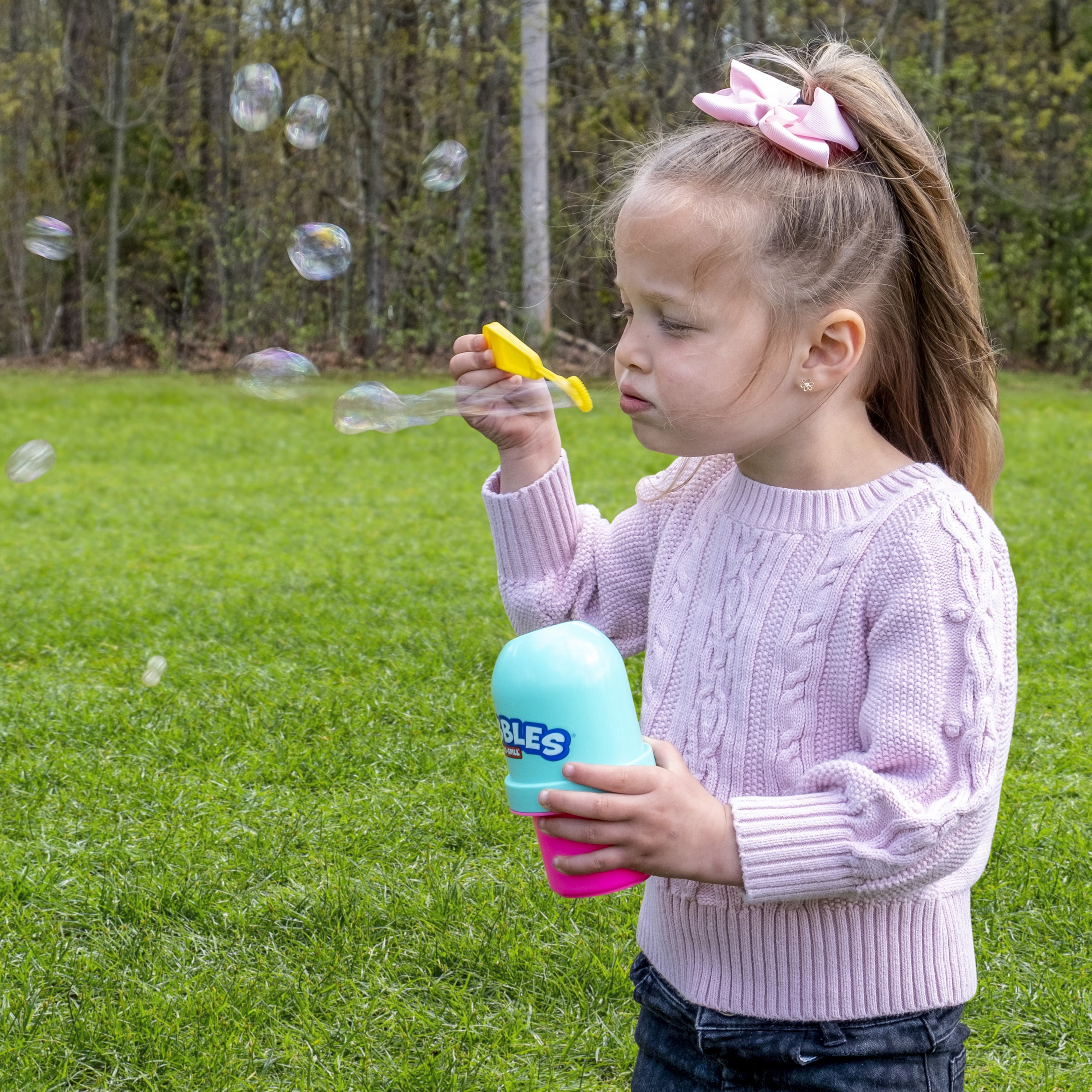 Little Kids Inc. Fubbles No-Spill Bubble Tumbler. Ages 3 & up