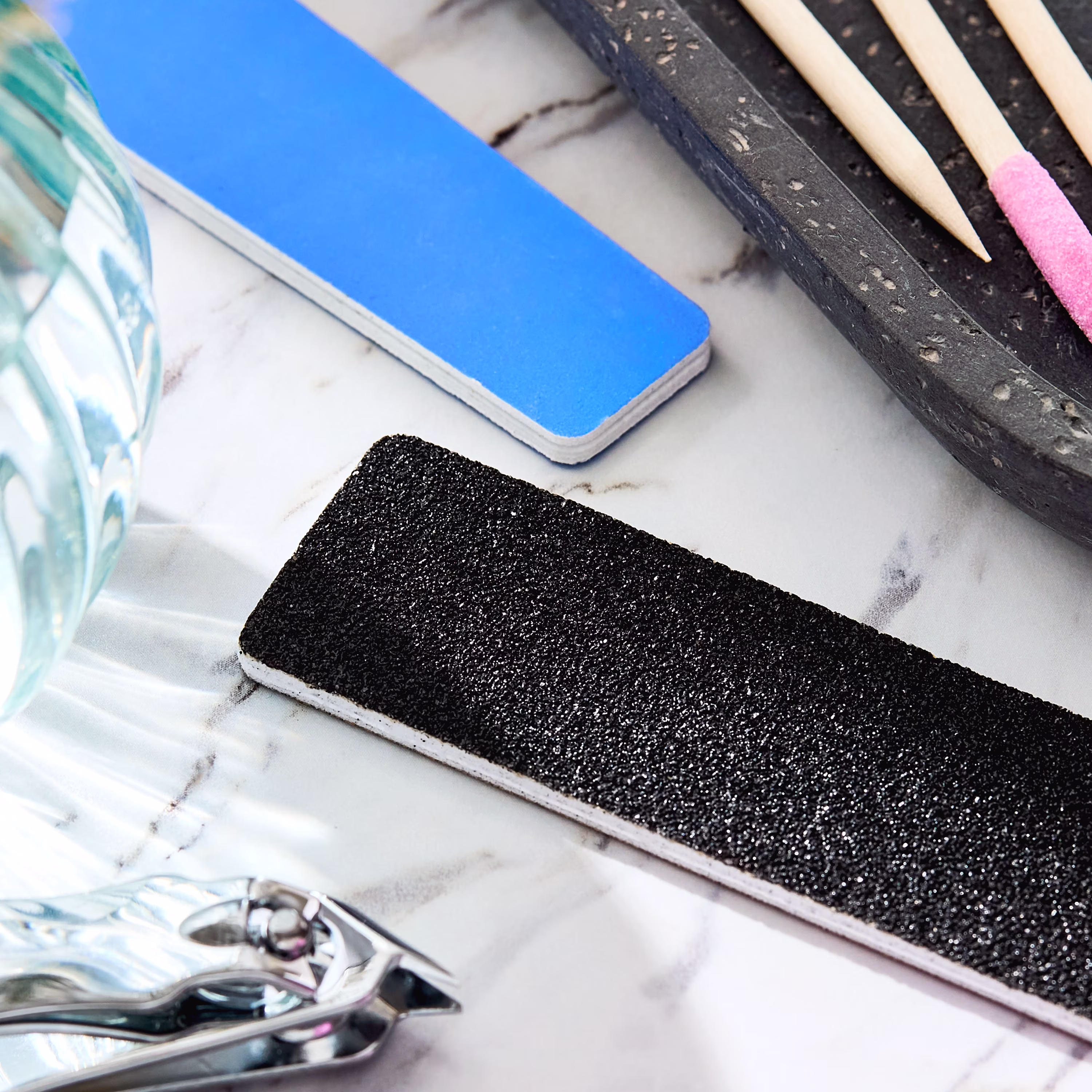 thumbnail image 3 of Equate 100/180-Grit Salon-Style Files, Black and Purple, 2 Count, 3 of 4