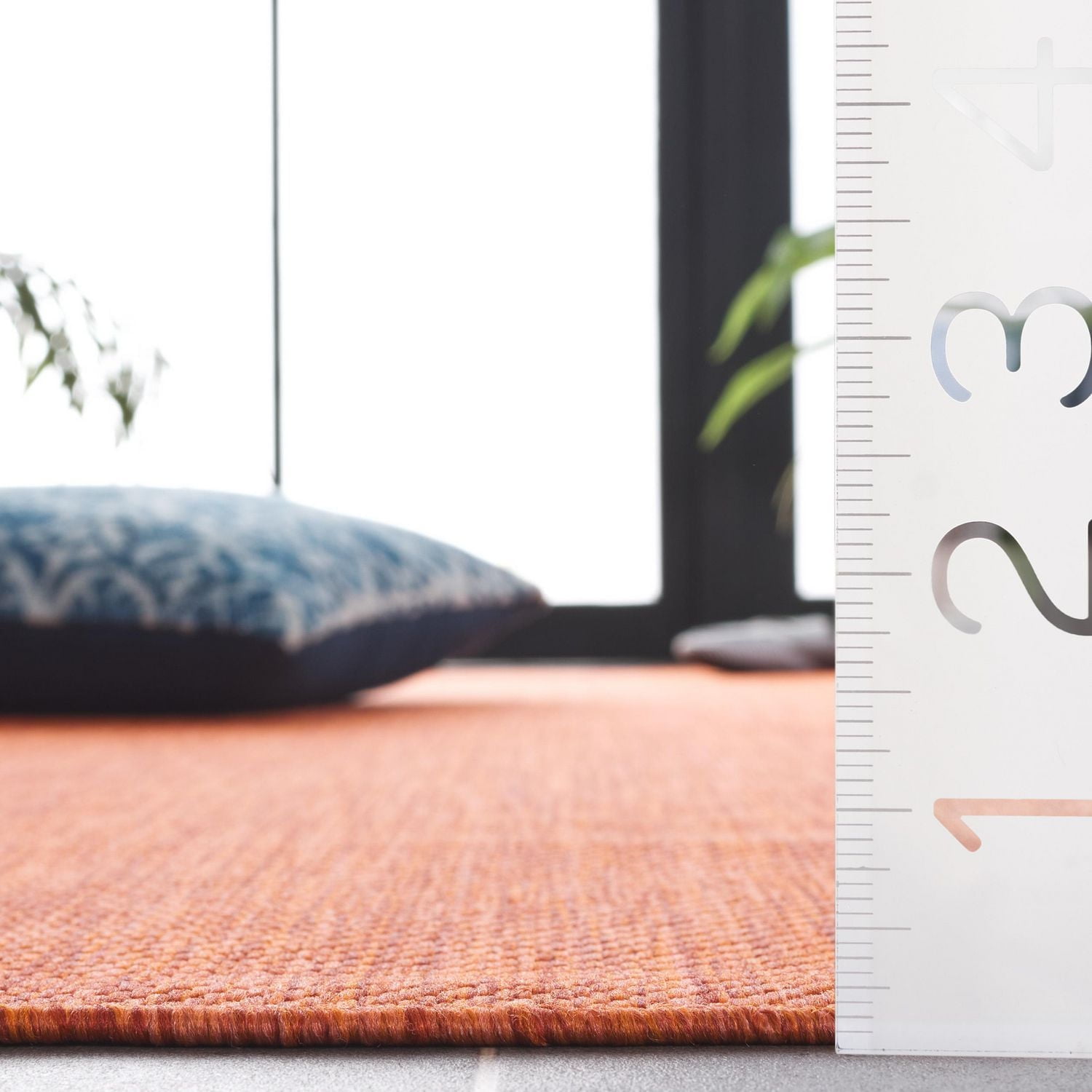 SAFAVIEH Beach House Lauressa Solid Indoor/Outdoor Area Rug