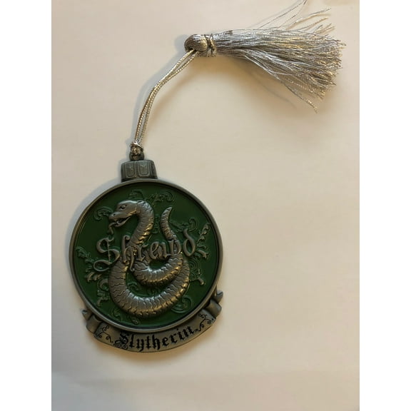 Universal Studios Harry Potter Slytherin Round Metal Holiday Ornament New w Tags