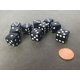 thumbnail image 1 of Juego de 10 dados estándar D6 de 16 mm de seis caras - Negro con puntas blancas JUSTMIKE'S 0721541059820, 1 of 1