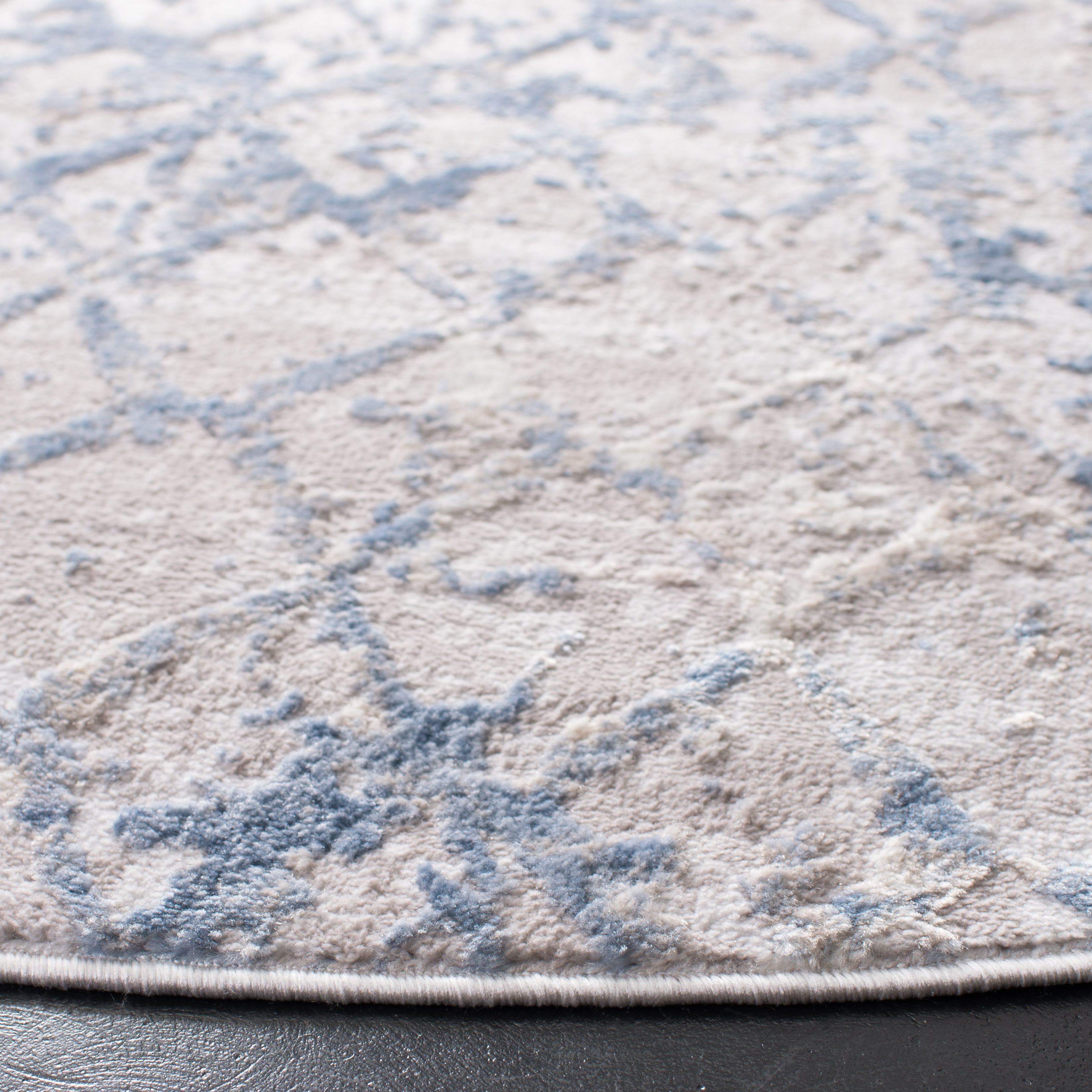Safavieh Amelia Roslyn Abstract Area Rug, Light Gray/Blue, 8' x 8' Round