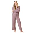 thumbnail image 1 of Conjunto de Ropa Cómoda Softies Marshmallow con Escote en V para Mujer XL, 1 of 8