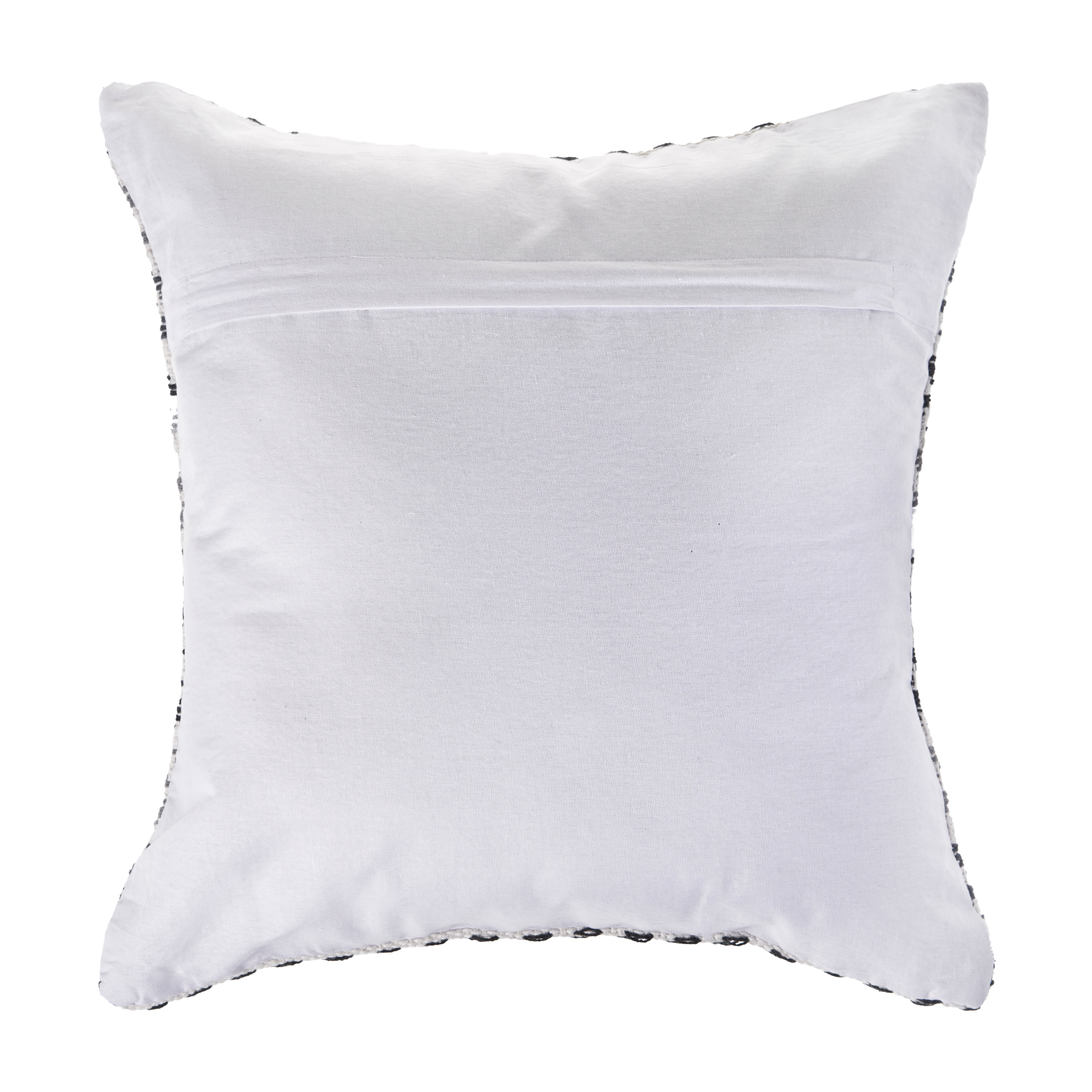 Harlow Hill Ariya Gray/Black Chevron Cotton Adult Decorative Throw Pillow, 18" x 18"