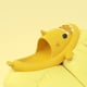 thumbnail image 4 of Pantuflas de tiburón, zapatillas de baño antideslizantes para ducha, sandalias suaves de verano para niñas y niños, 4 of 4