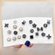 thumbnail image 5 of Broche sin costuras, estilo ins, botón antibrillo, botón de camisa de estilo pequeño, joyería linda para mujer, 5 of 6