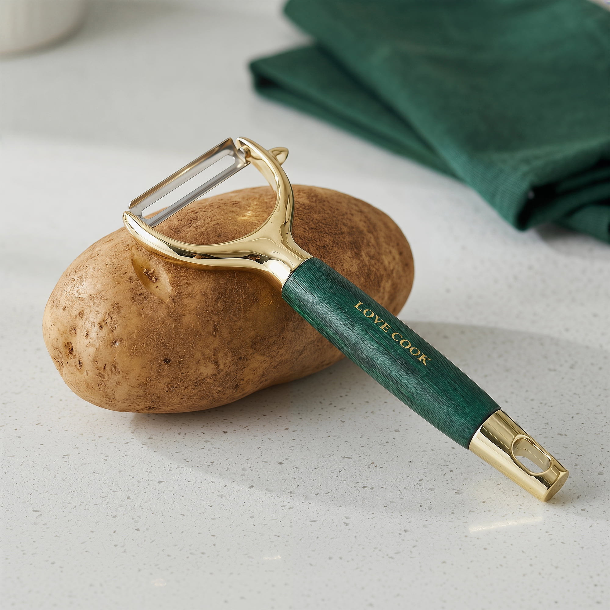 Unique Bargains Stainless Steel Ergonomic Peeler with Hang Handle Gold Green 6.6" x 2.8"