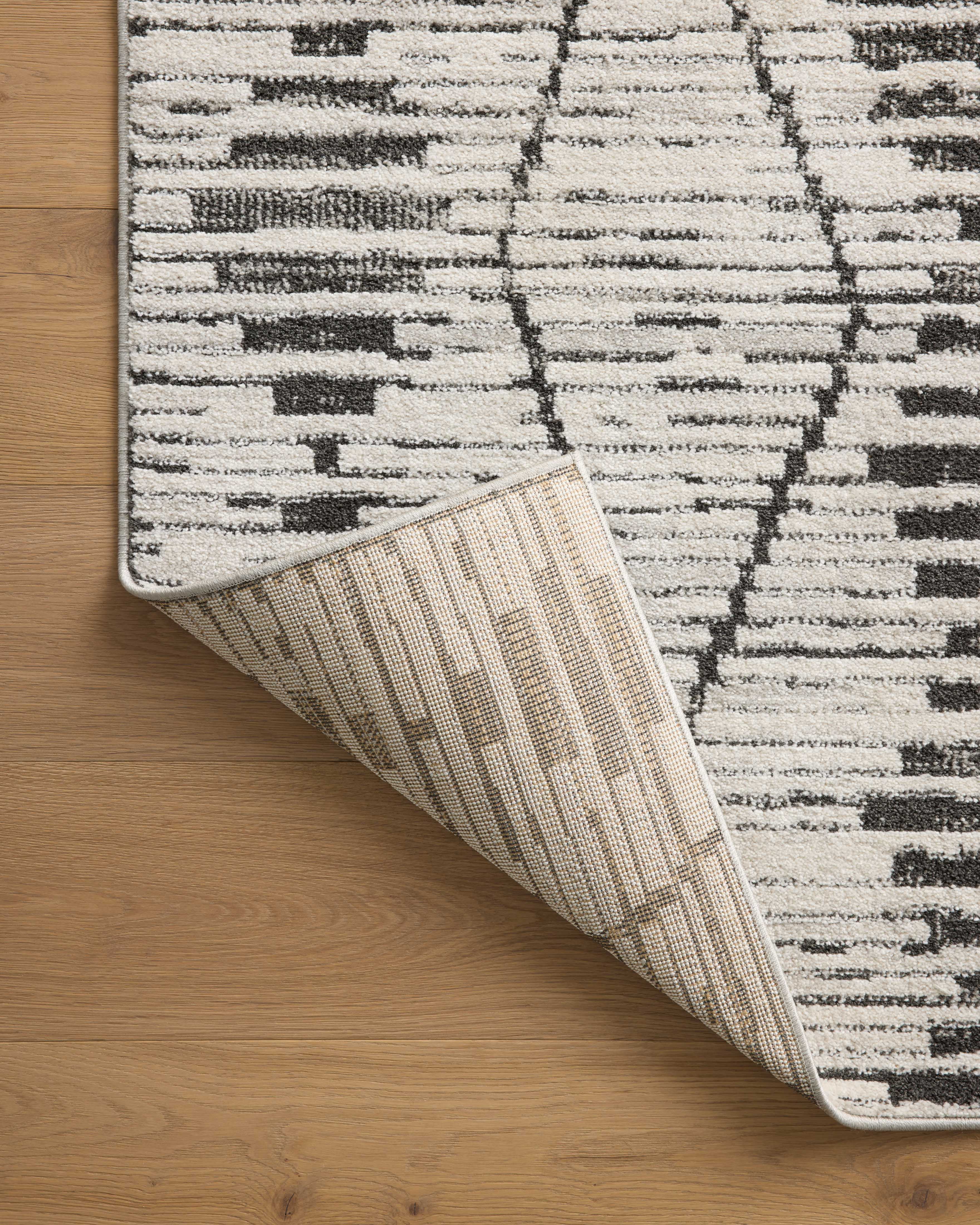 Loloi Kamala Charcoal / Dove 5'-3" x 7'-9" Area Rug