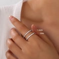 thumbnail image 3 of Anillo SMILEST de moissanita apilable de 2 mm en D, color VVS1, oro de 14 quilates, 3 of 8