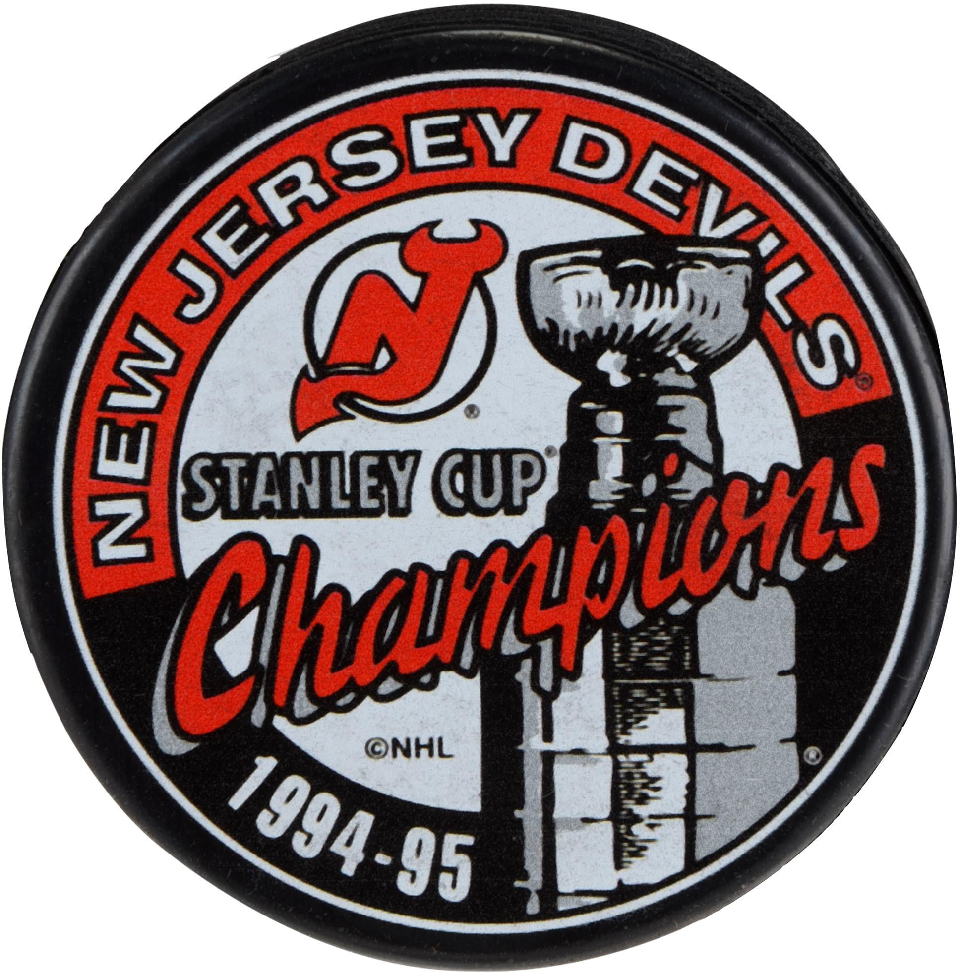 New Jersey Devils Unsigned 1995 Stanley Cup Champions Logo Hockey Puck
