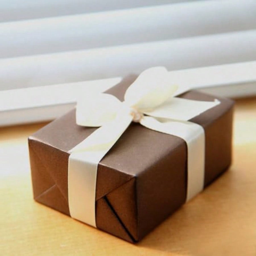 36 x 2520 210' Rich Chocolate Brown Wrapping Paper Art Kraft Paper for Bouquet Flower Crafts Packing Ideal for Birthday Poster Bulletin Board Floor Covering and Table Runner