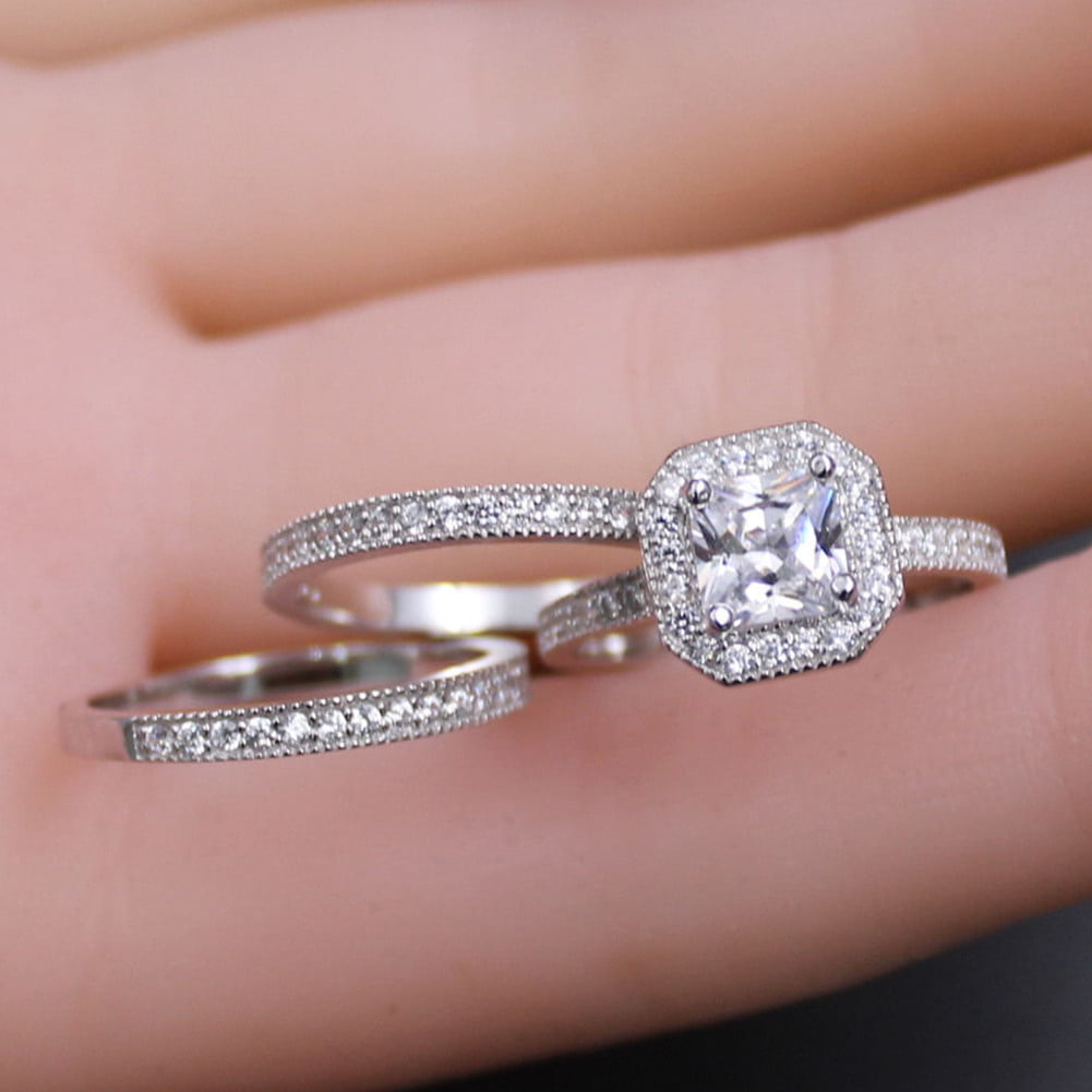 Amazon Com Princess Cut Wedding Rings Set For Women 18k Gold Quad Illusion 1 80 Ct Tw G Vs Jewelry