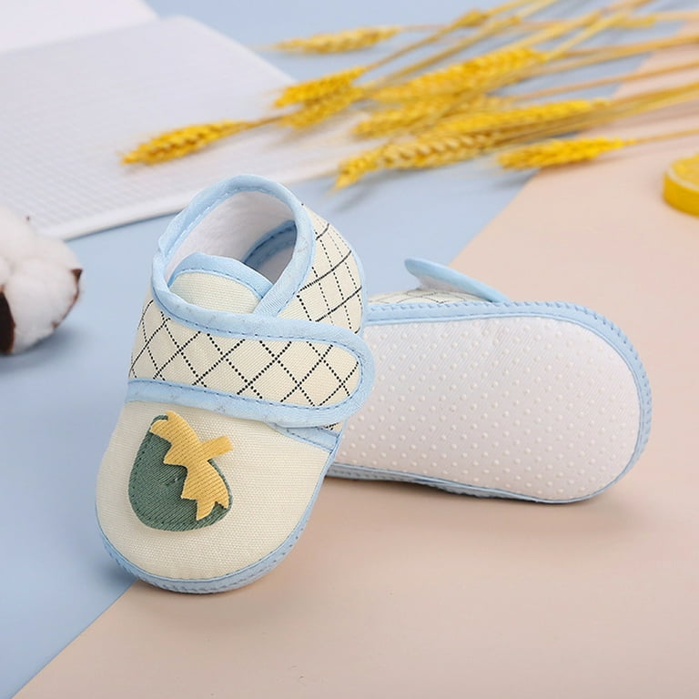 Baby sneakers hotsell size 3c