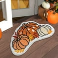 thumbnail image 1 of Diseños con temática de hojas de arce: esta alfombra navideña de cachemira sintética con forma de calabaza presenta un lindo diseño temático que agrega un toque de cálidas atmósferas otoñales a la dec, 1 of 6