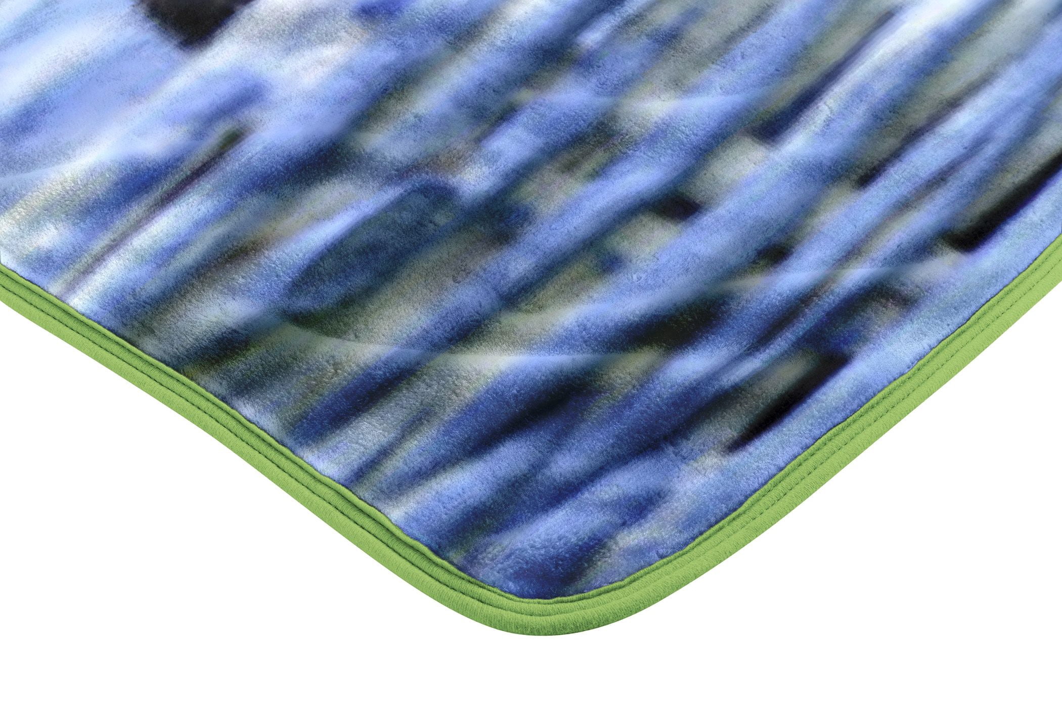 American Heritage Collection Wilderness Throw, 50" x 60", Pug Pair