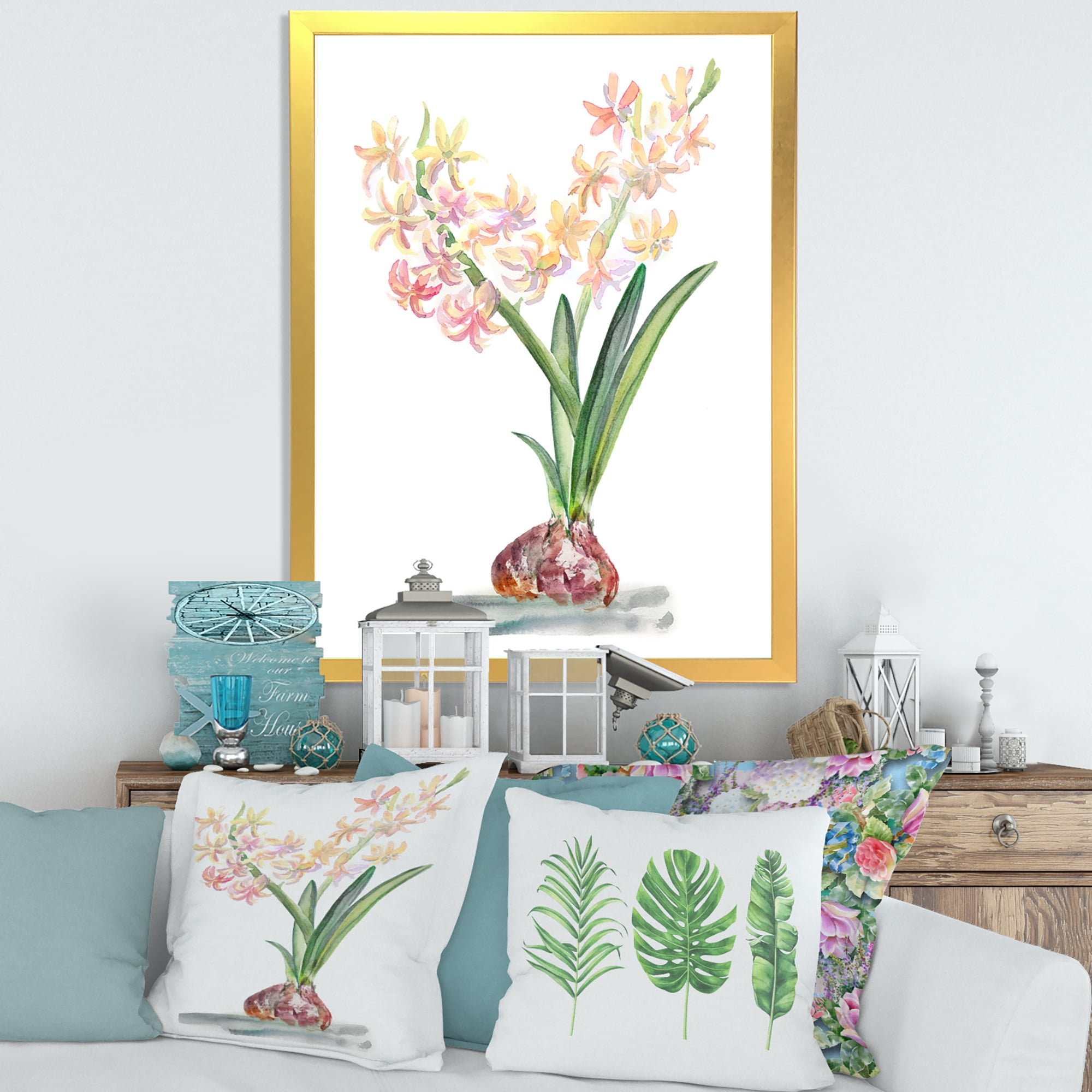 Designart 'Blossoming Hyacinth' Traditional Framed Art Print
