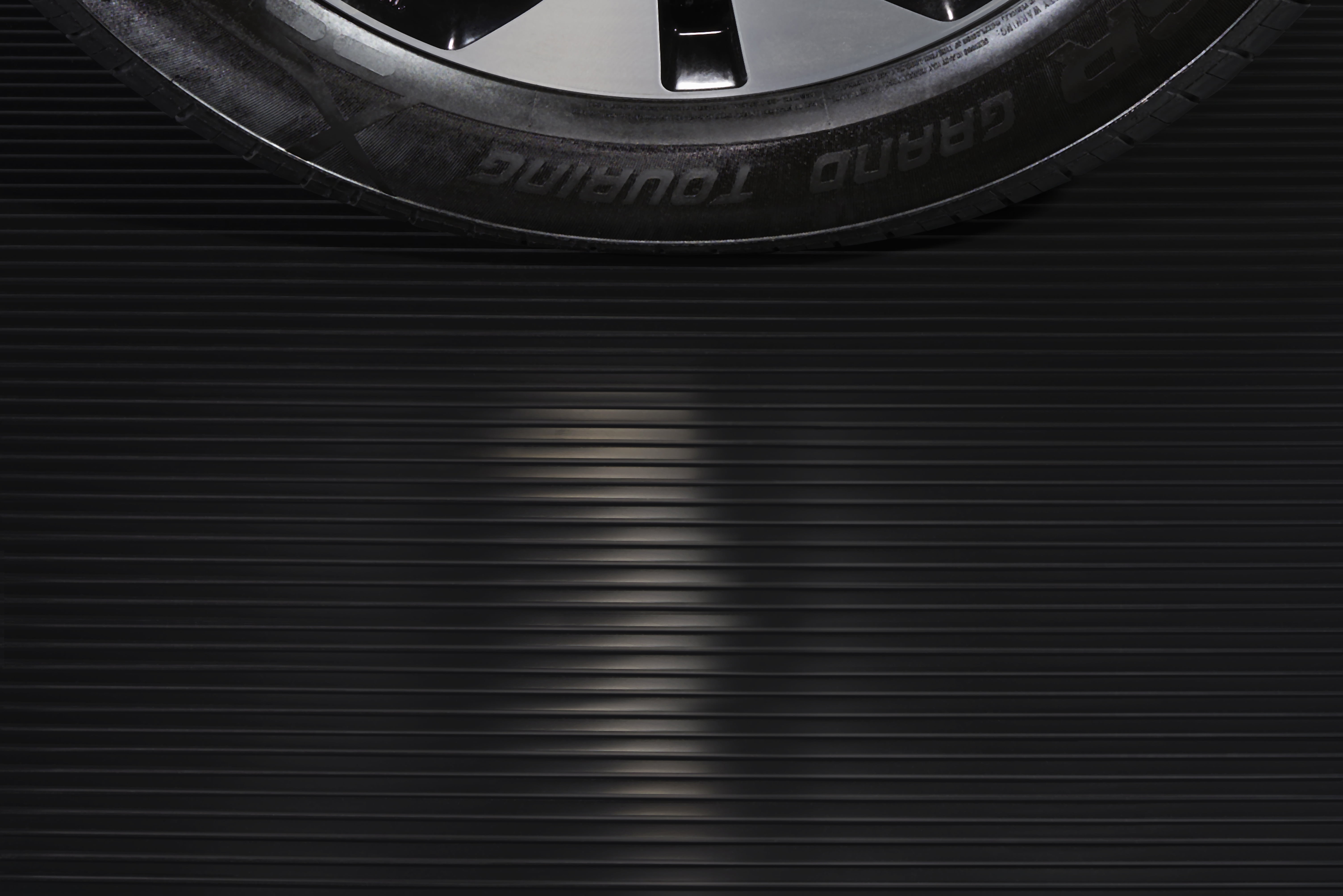 G-Floor 8.5' x 24' Ribbed Garage Flooring Cover - Midnight Black