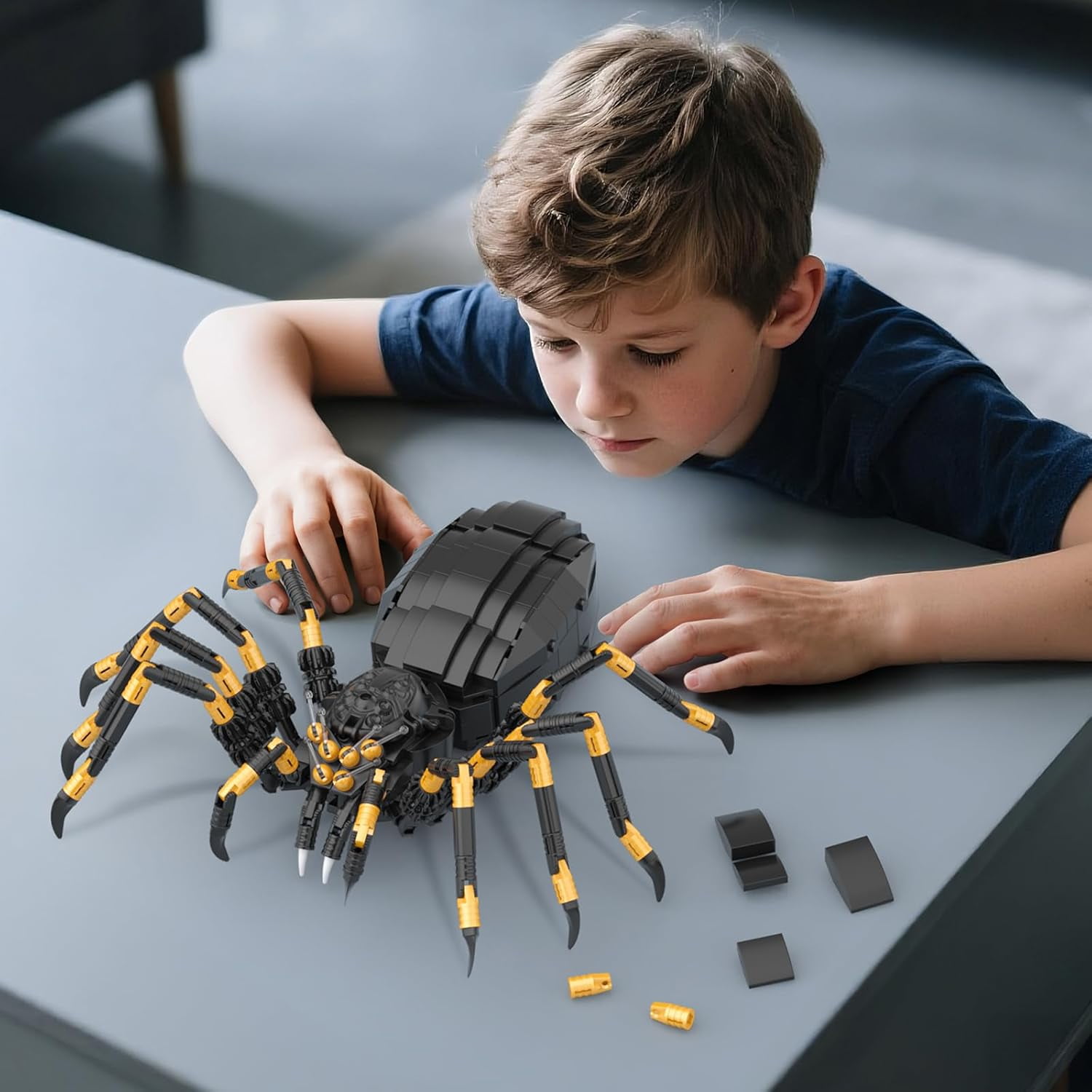 Wild Animals Spider Building Set, Magic Animal Black Spider Model Kit, Horror Halloween Spiders Toy for Kids Adults 8+ (445PCS)