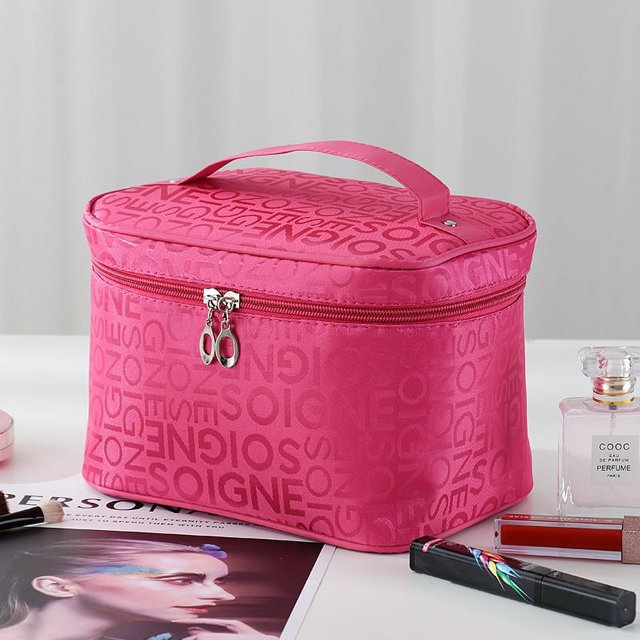 Bolsa de maquillaje versión coreana, gran capacidad, bolsa de almacenamiento portátil de artículos de tocador de viaje con forma de corazón para niña