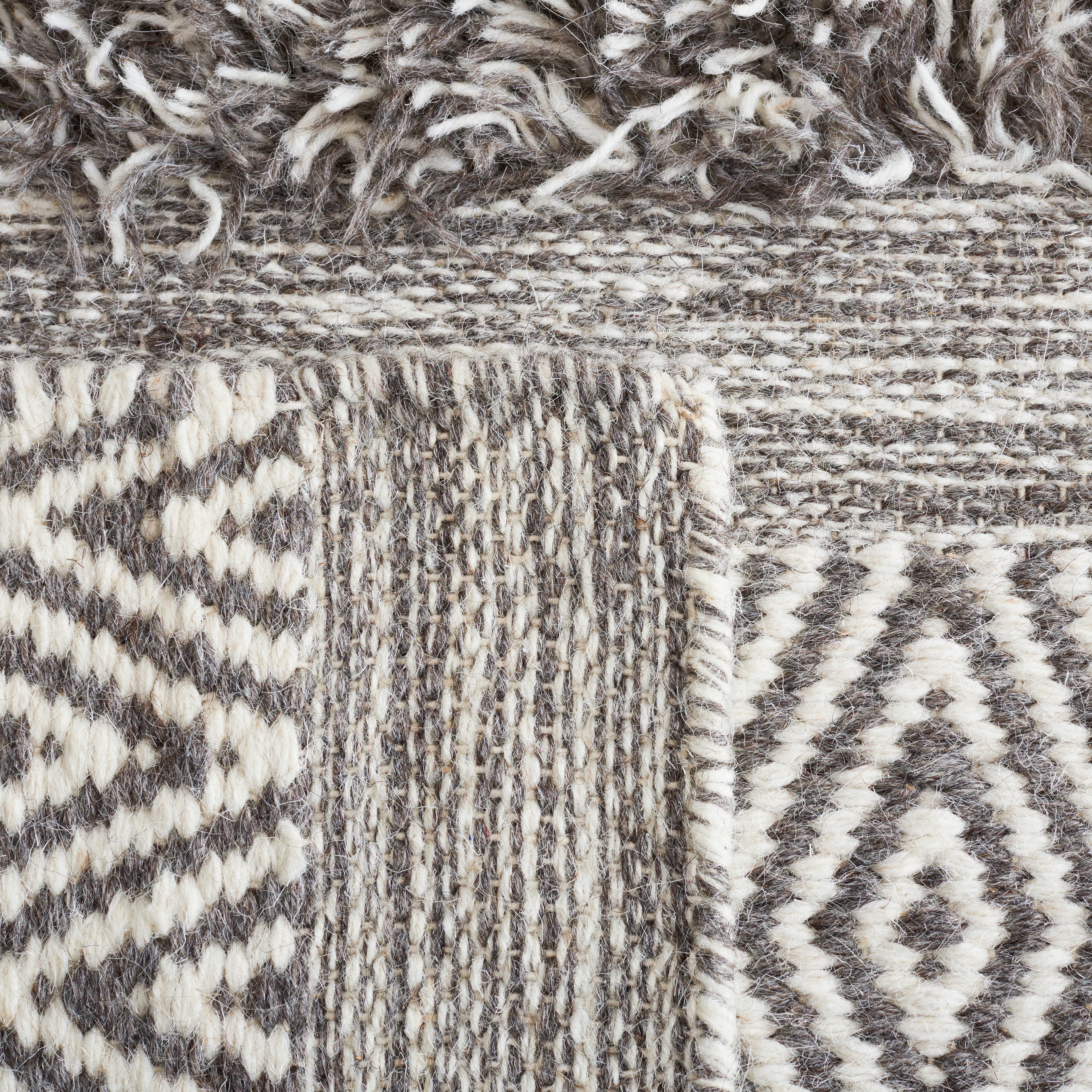 SAFAVIEH Vermont Zavier Stripe Area Rug, Brown/Ivory, 6' x 6' Square