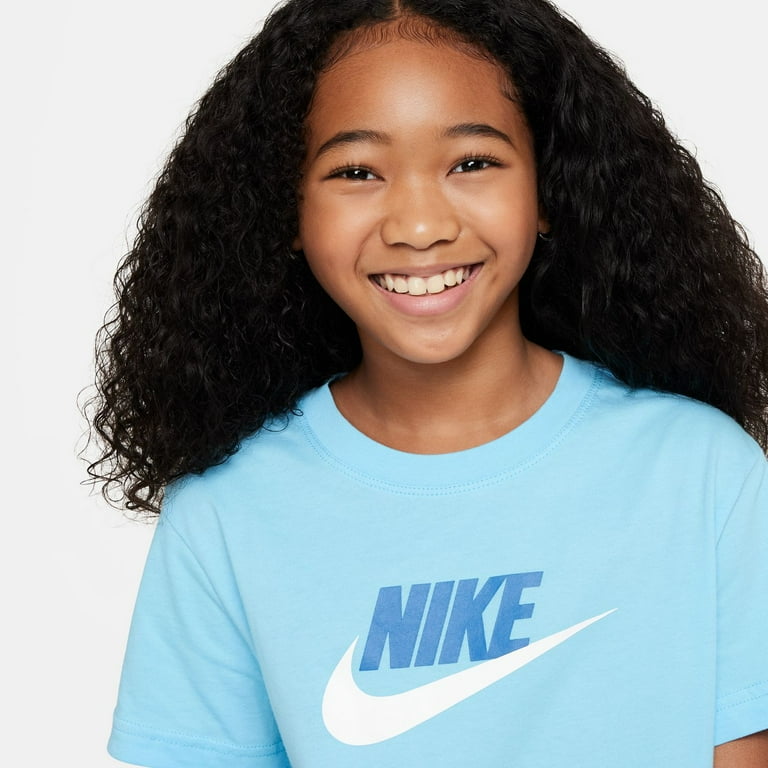 Girls 6 20 Nike Sportswear Logo Tee Color White Size SMALL