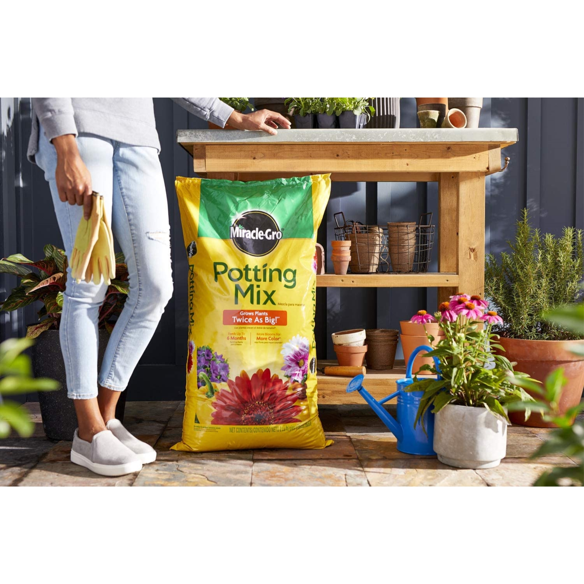 Miracle-Gro Potting Mix, 2 cu. ft., Feeds Plants up to 6 Months - image 5 of 8