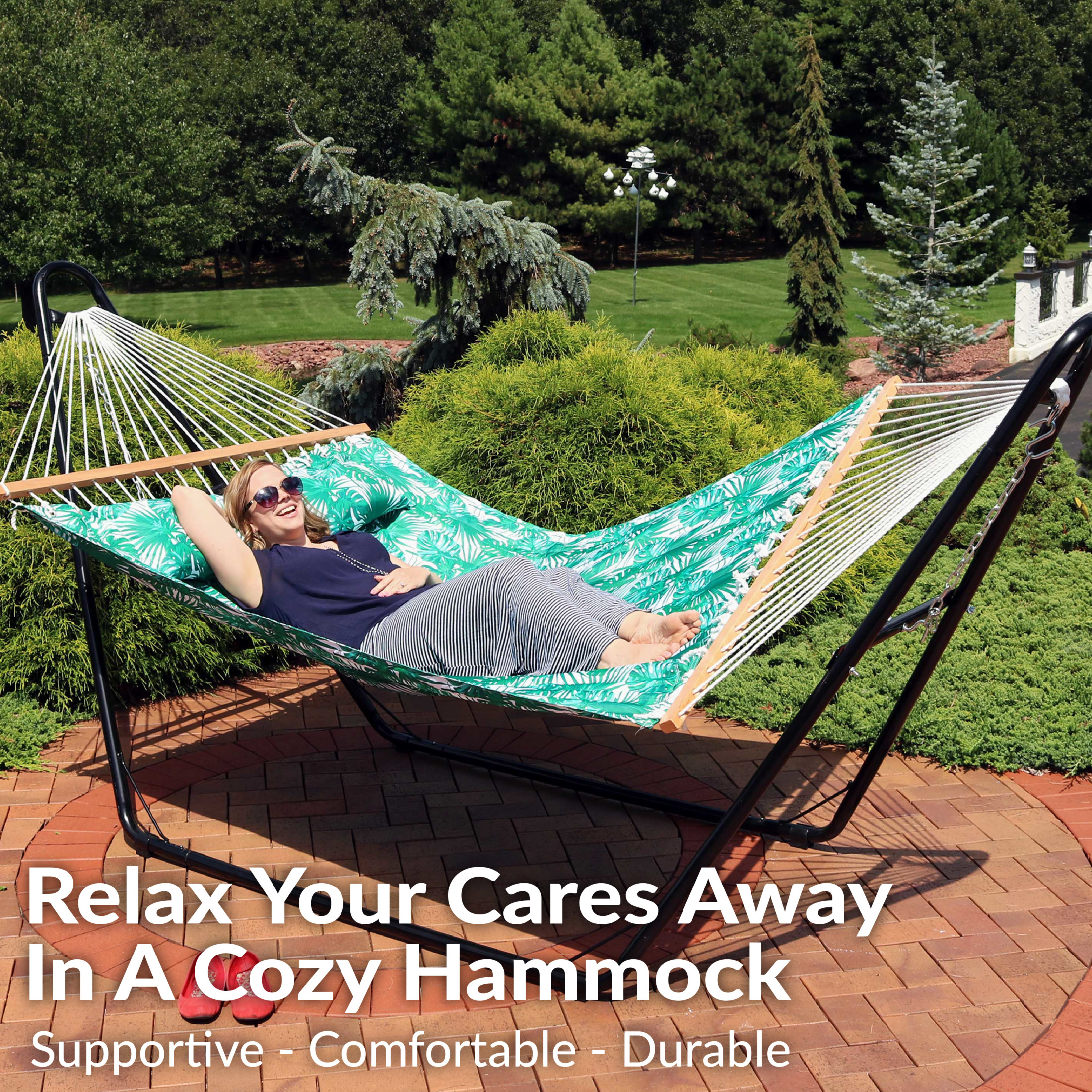 Sunnydaze 2-Person Quilted Polyester Spreader Bar Hammock, 450 lb - Green Palm Leaves
