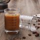 thumbnail image 3 of Taza medidora de vaso de chupito, 3 onzas/90ml, vaso de vidrio expreso pesado líquido, línea negra, 3 of 3