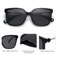 thumbnail image 4 of Lentes de Sol SOJOS Fashion Cuadrados SJ2196 para Mujer Negro/Gris, 4 of 5