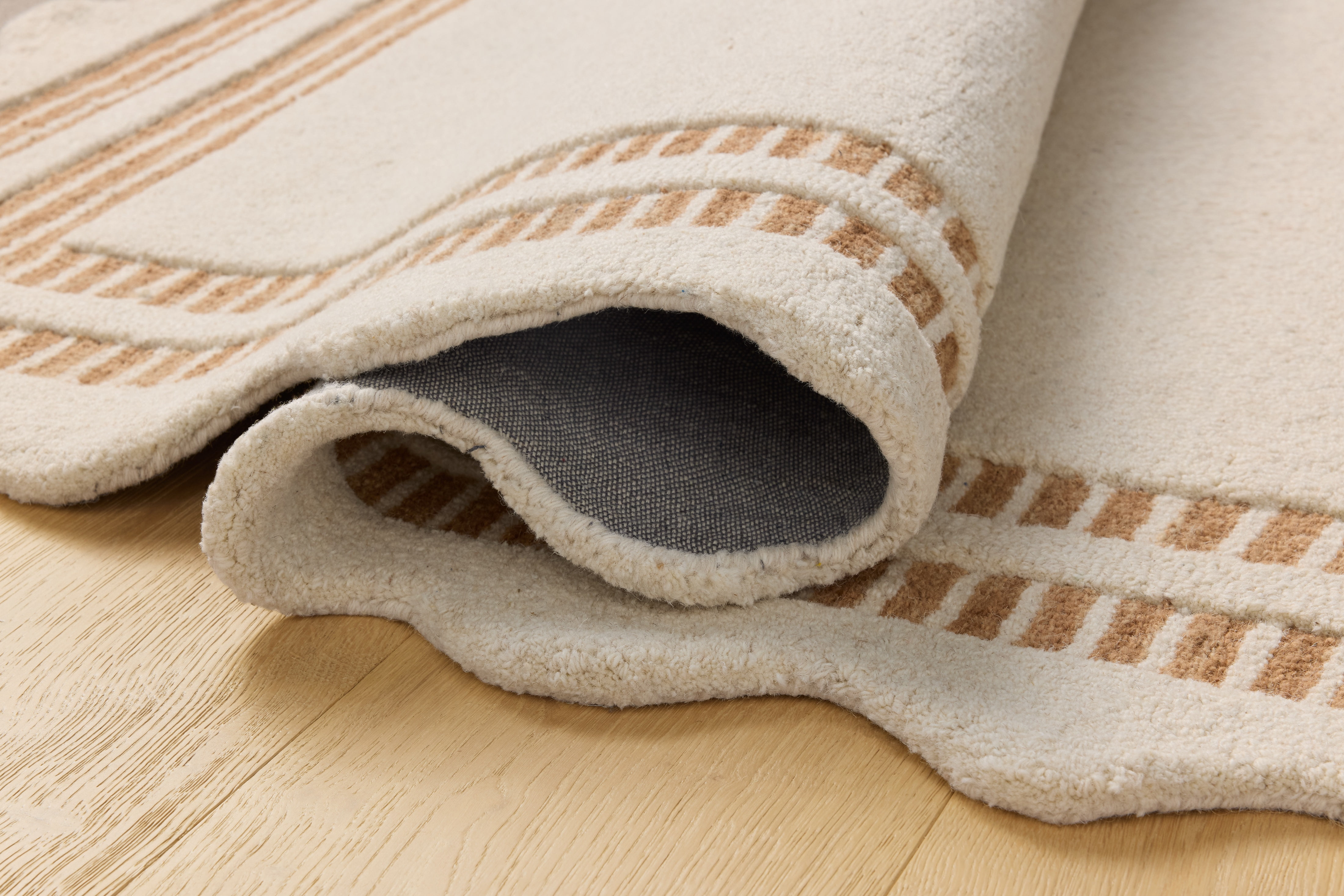 Chris Loves Julia x Loloi Scottie Ivory / Rust 7'-9" x 9'-9" Area Rug