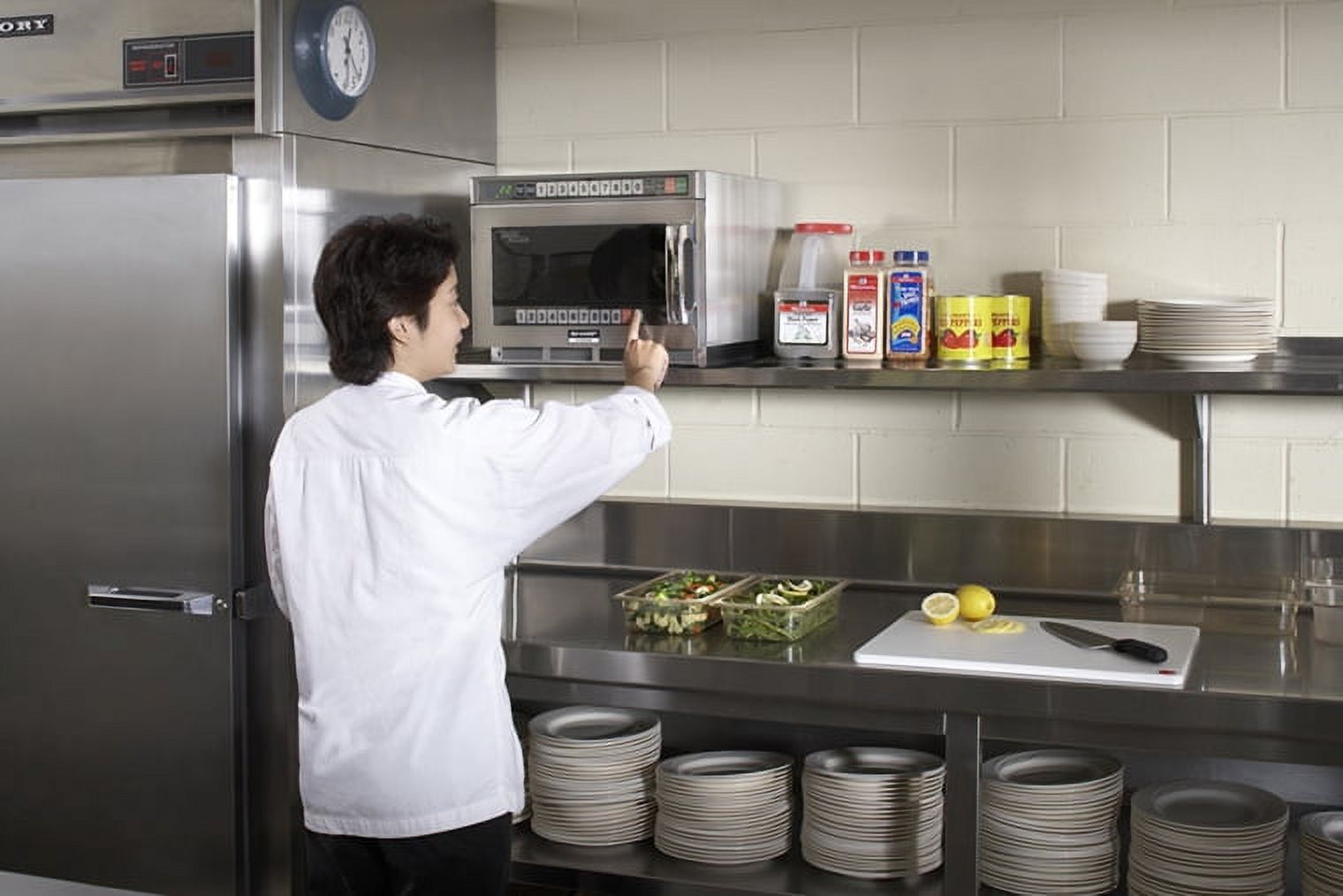 Sharp R-CD2200M 2200W TwinTouch™ Commercial Microwave Oven,Stainless Steel Door