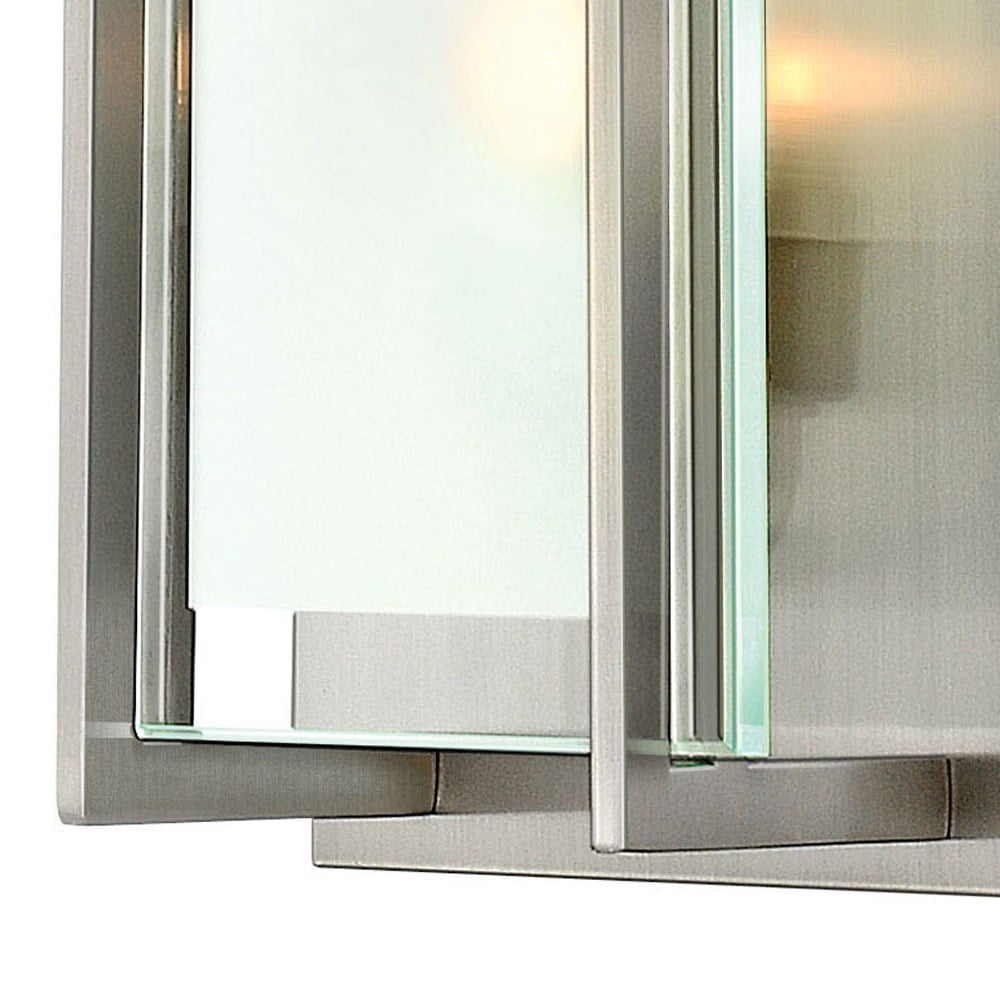 1 Light Bathroom Light Fixture in Transitional-Modern Style 5 inches Wide By 8 inches High-Oil Rubbed Bronze Finish Bailey Street Home 81-Bel-1802505