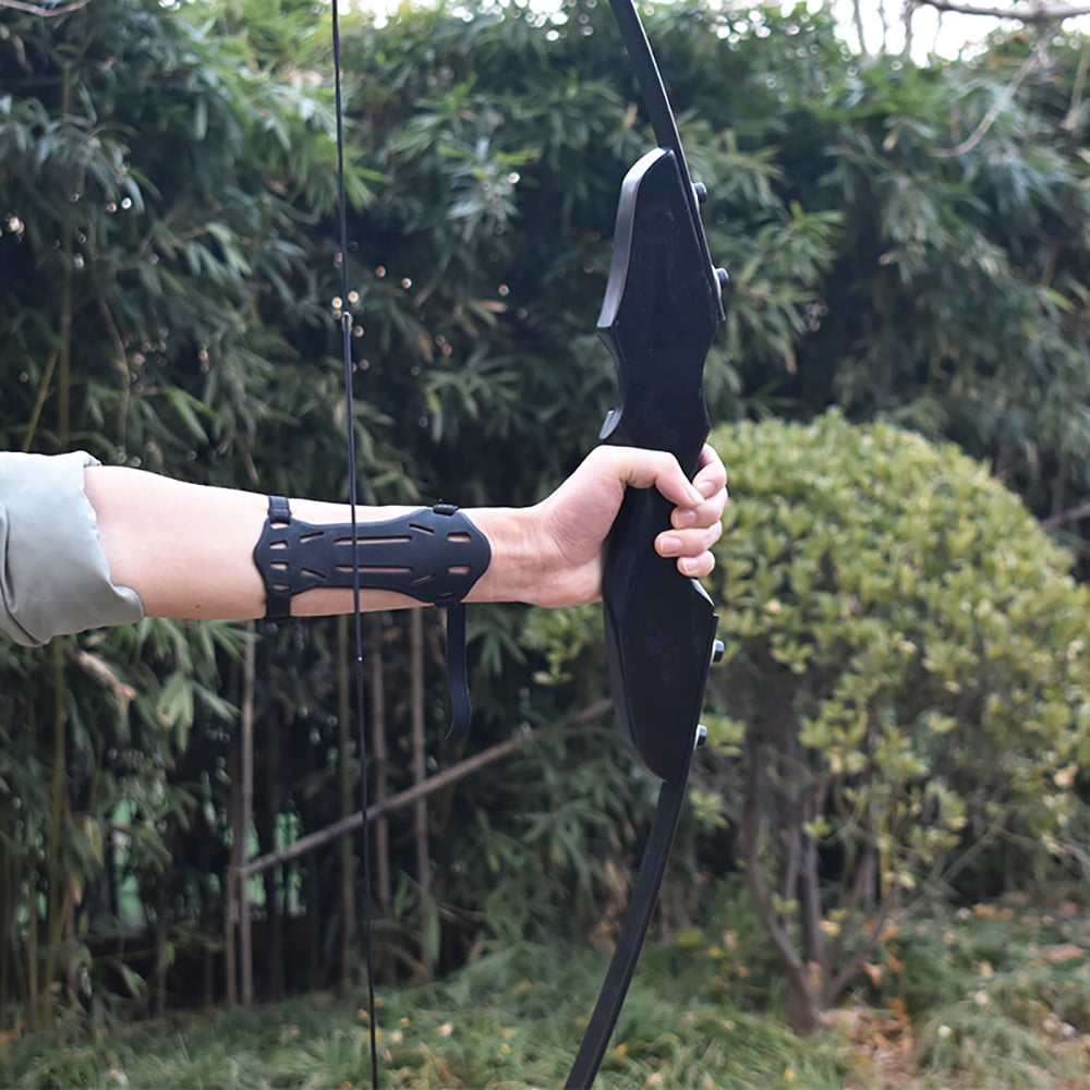 Outdoor Recurve Bow and Arrow Set 40 Pounds Adult Professional Hunting Bow and Arrow Shooting Practice Arrow Set Accessories