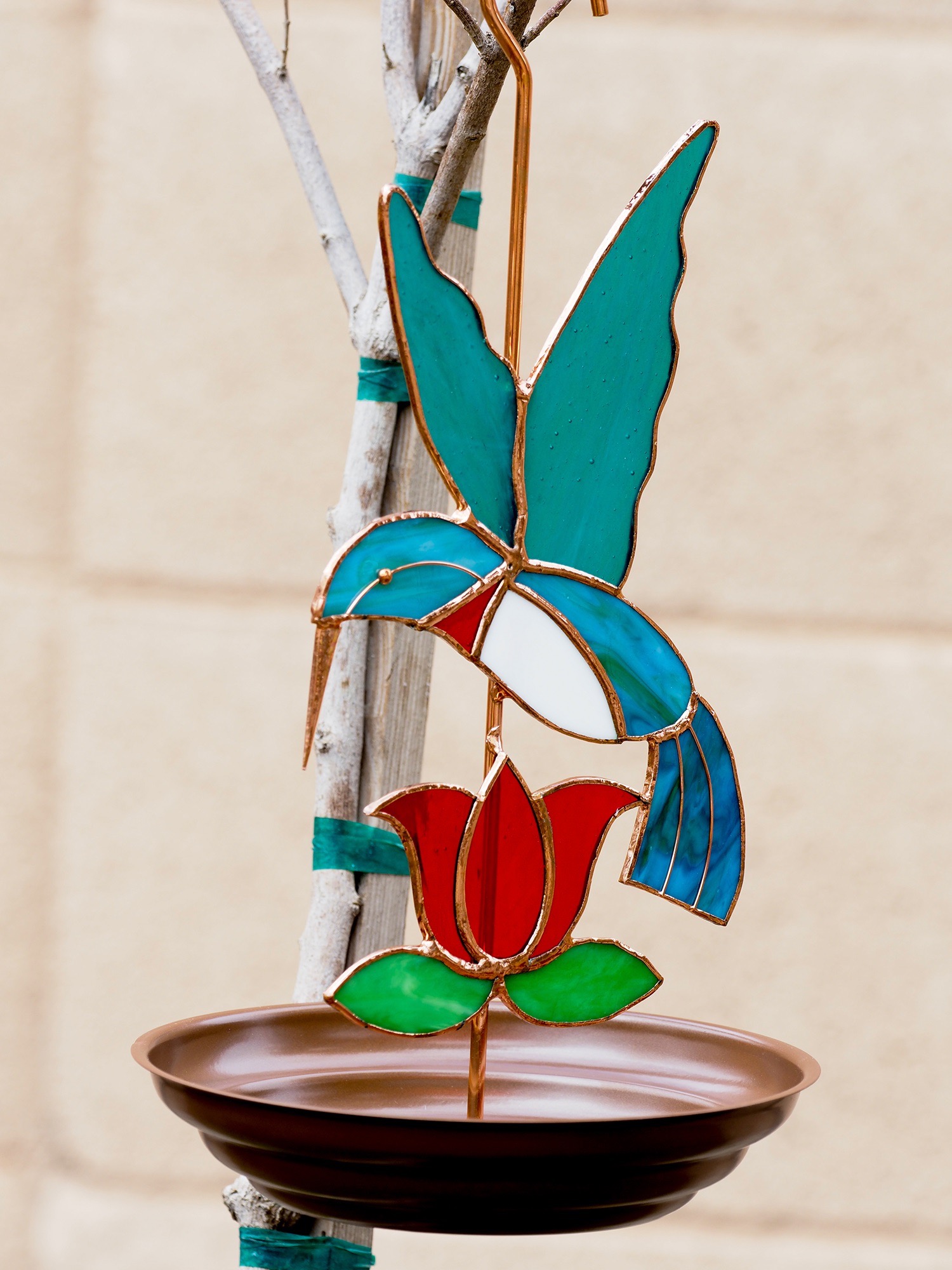 Beautiful Hummingbird Feeder with Stained Glass Hummer Suncatcher