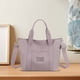 thumbnail image 4 of Bolso bandolera impermeable de gran capacidad | Bolsa de viaje y gimnasio de nailon de 15-20 L para hombres, mujeres y estudiantes | Bolso de hombro compatible con portátiles para el trabajo, la, 4 of 9