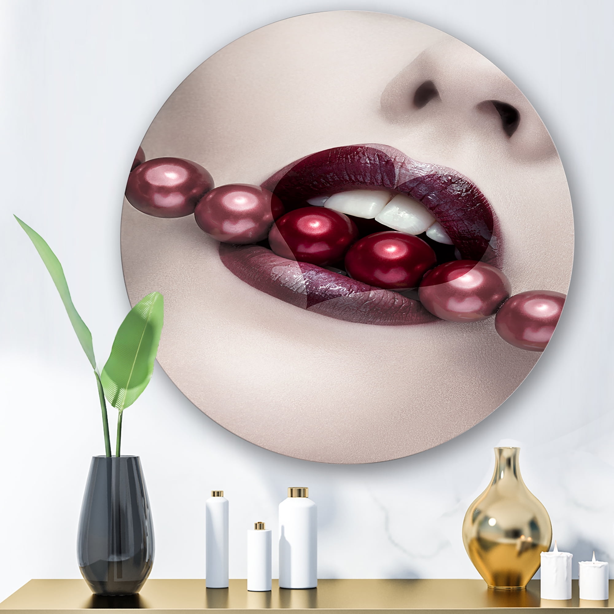 Designart 'Pearls Through Mouth With Heart Shape Lips' Modern Circle Metal Wall Art 23x23 - Disc of 23