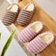 thumbnail image 2 of Pantuflas japonesas para mujer, primavera, otoño e invierno, para parejas, con suela suave y silenciosa, para el hogar, para hombre y mujer, de madera, 2 of 5
