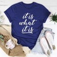 thumbnail image 2 of Camisa holgada con estampado de letras blancas para mujer: camiseta informal de manga corta, top vintage azul de verano, 2 of 4