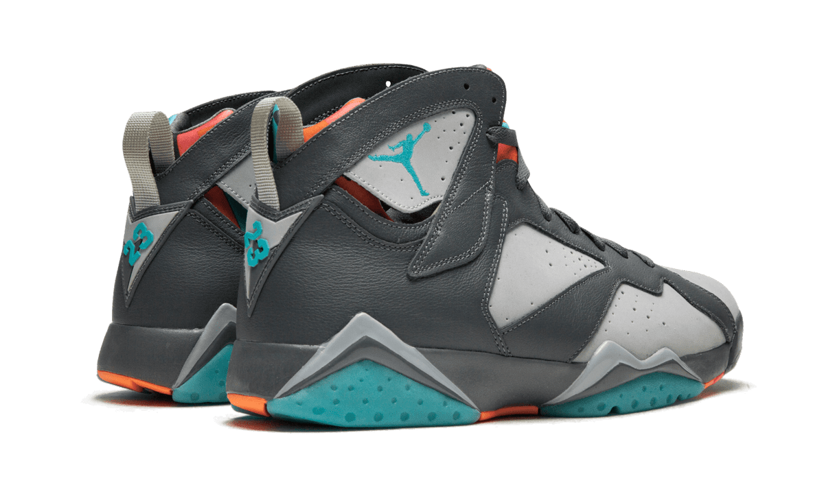 aj 7 barcelona nights
