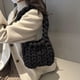 thumbnail image 4 of Bolso tejido a mano para mujer, bolso de hombro de punto de lana a la moda, regalo de vacaciones (negro) Ehuebsd Para Estrenar, 4 of 6