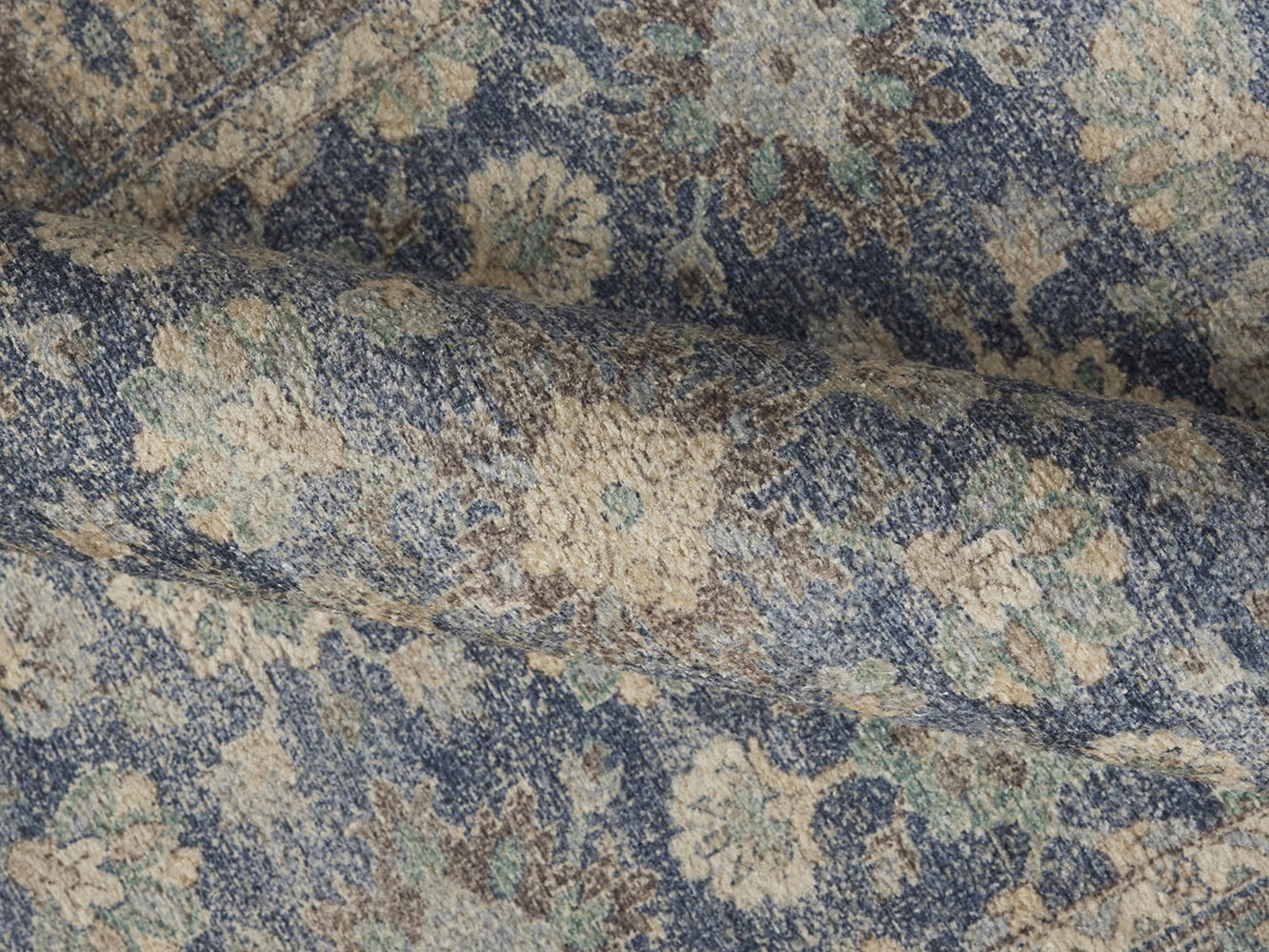 Better Homes & Gardens Blue Floral Indoor 24" x 36" Accent Rug